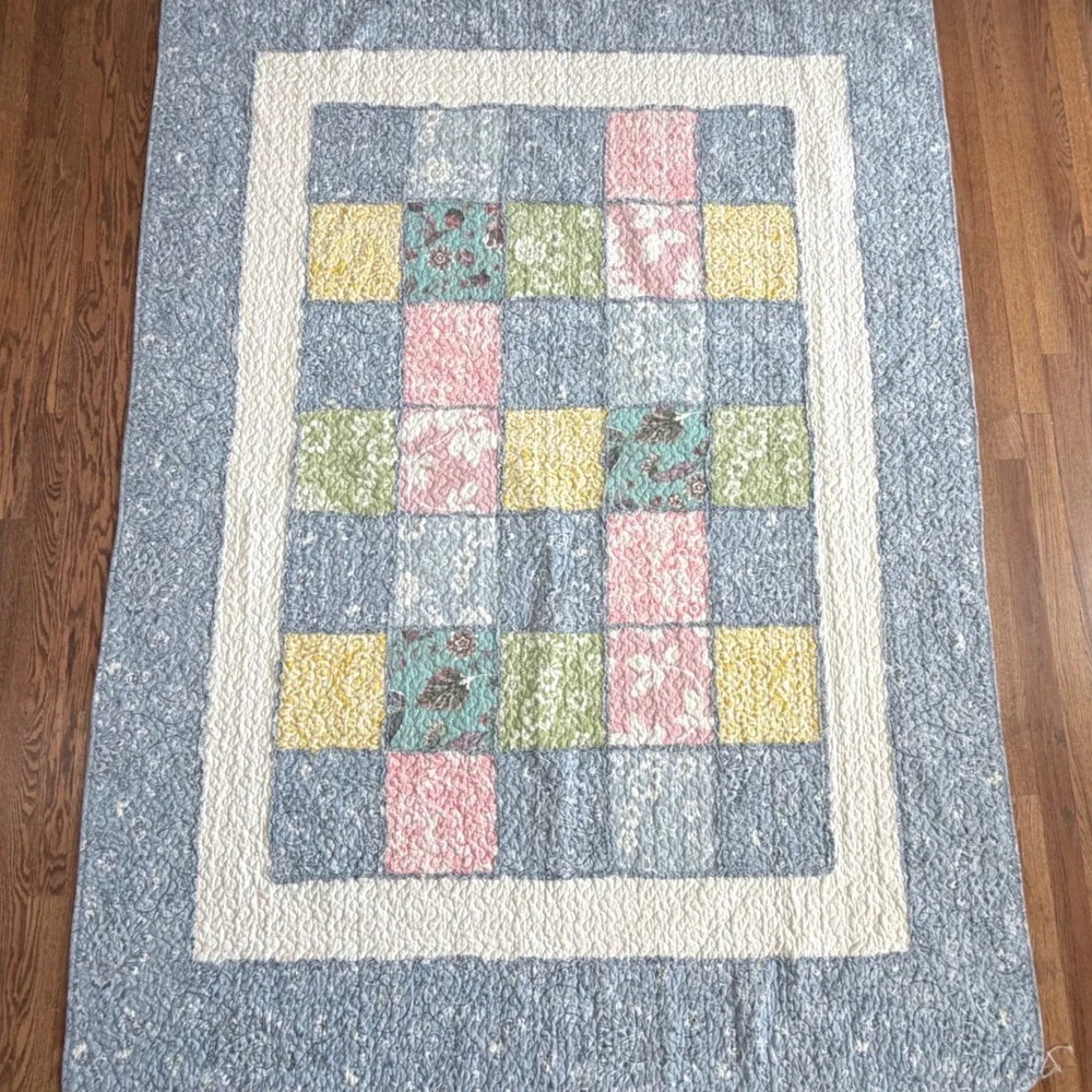 Vintage Patchwork Floral Paisley Rag Edge Quilt Blue Pink Yellow 82x60